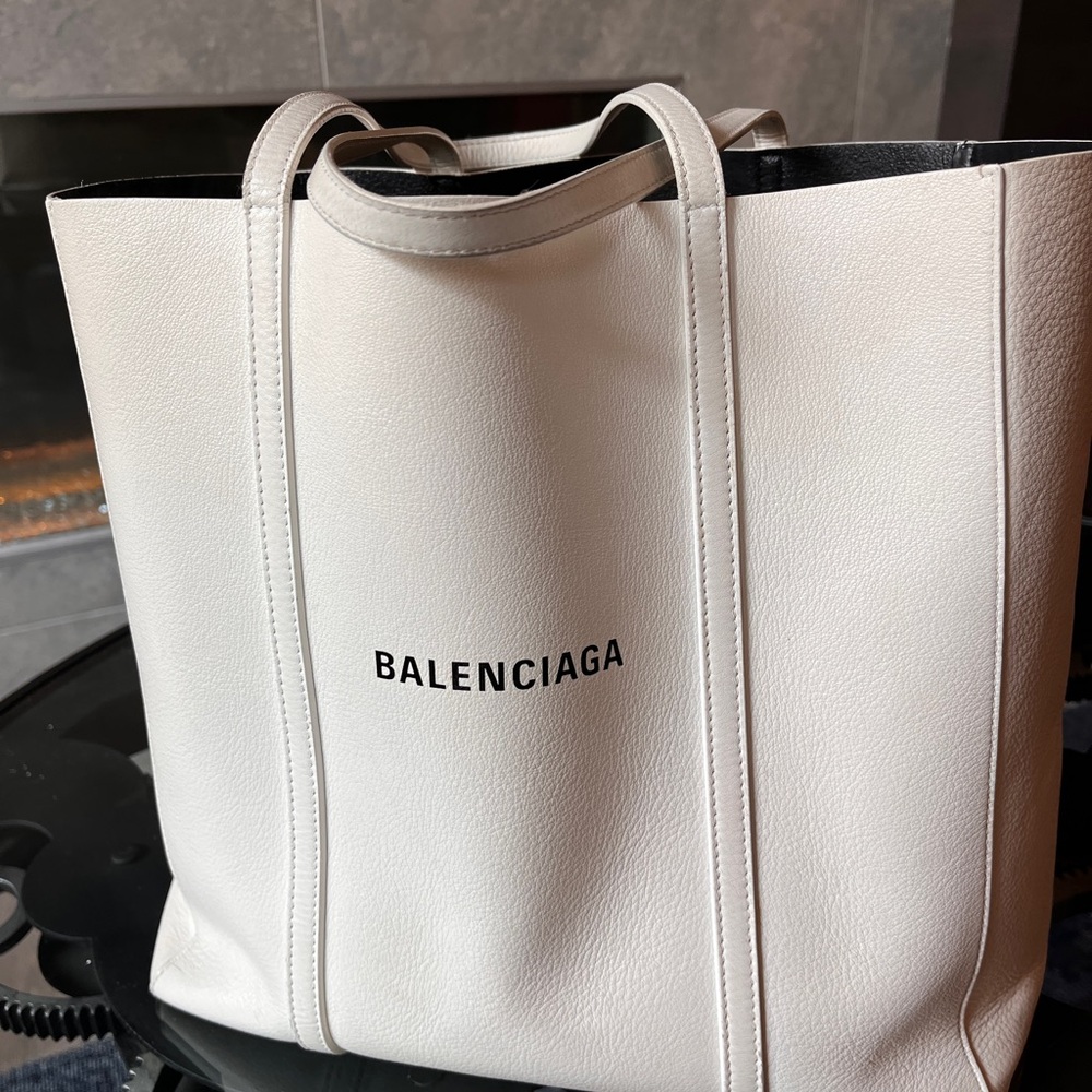 Authentic Balenciaga White Tote Soft Leather Spacious